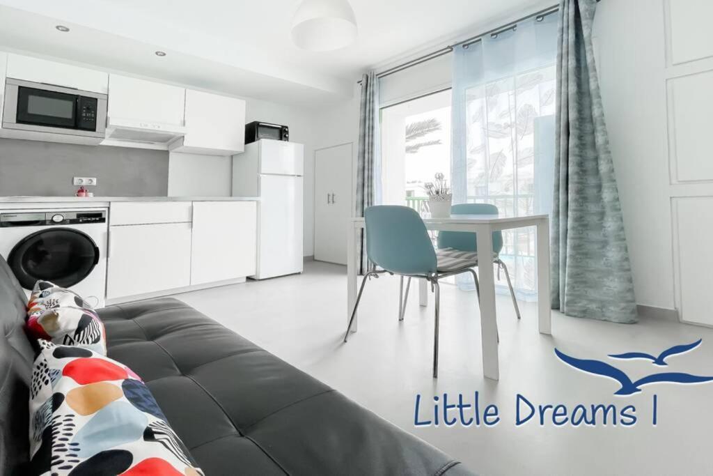 B-Rent San Valentin Little Dreams Sea View Apartment คอร์ราเลโฮ ภายนอก รูปภาพ