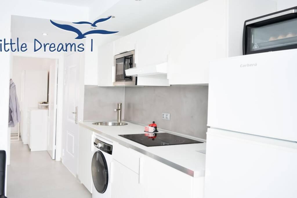 B-Rent San Valentin Little Dreams Sea View Apartment คอร์ราเลโฮ ภายนอก รูปภาพ