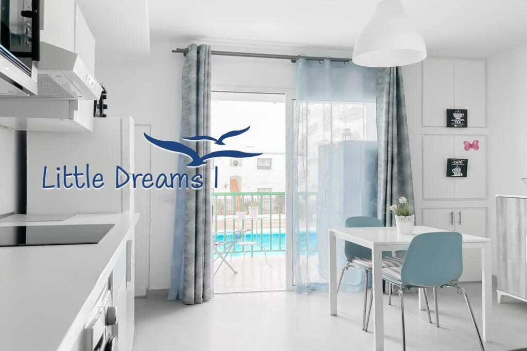 B-Rent San Valentin Little Dreams Sea View Apartment คอร์ราเลโฮ ภายนอก รูปภาพ