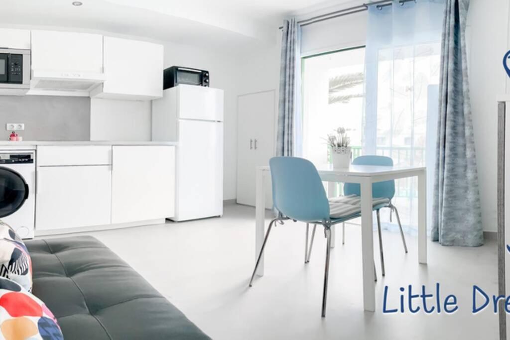 B-Rent San Valentin Little Dreams Sea View Apartment คอร์ราเลโฮ ภายนอก รูปภาพ